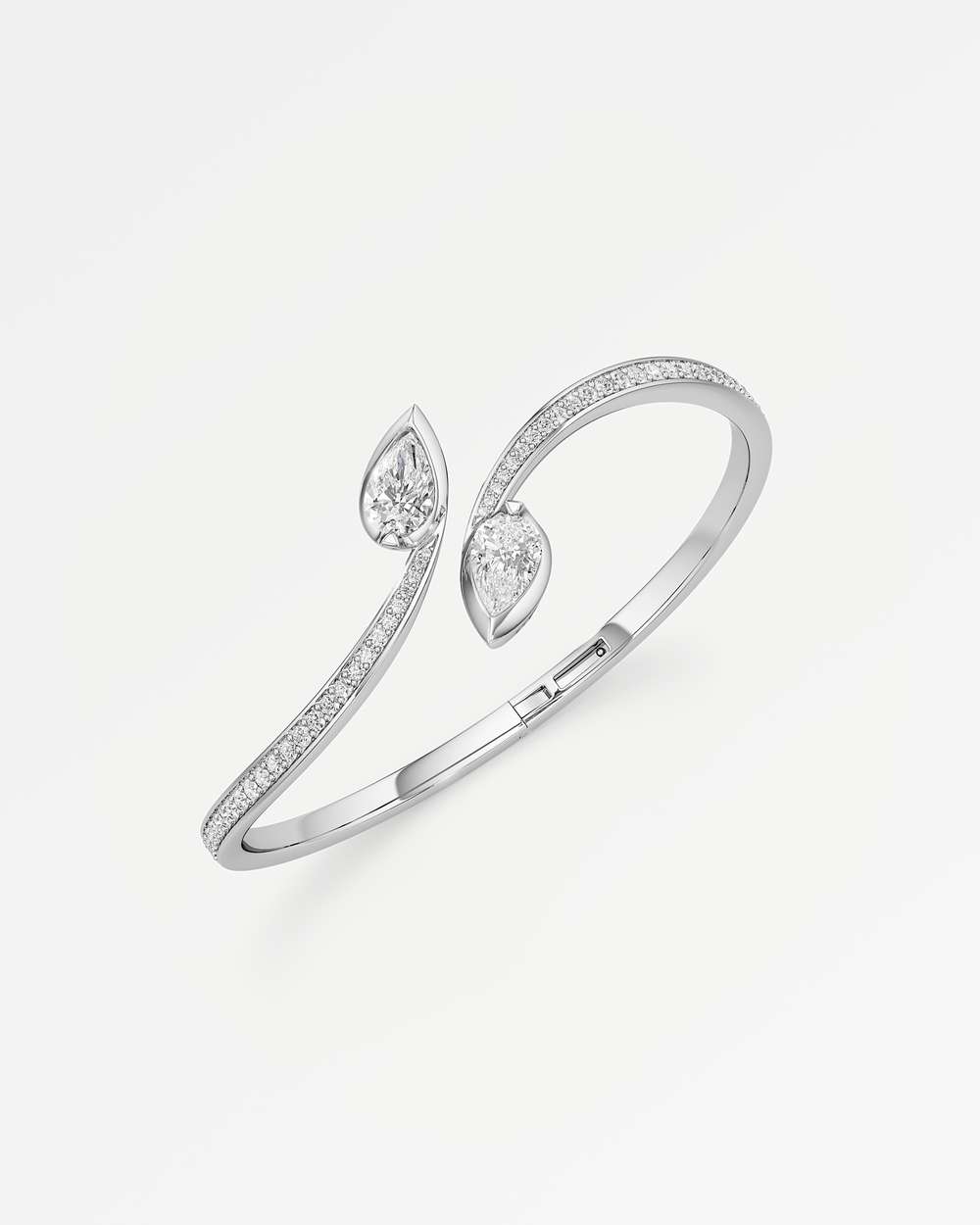 Serelle Diamond Bangle