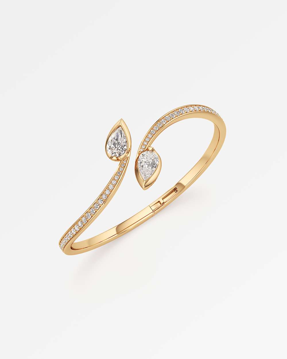 Serelle Diamond Bangle