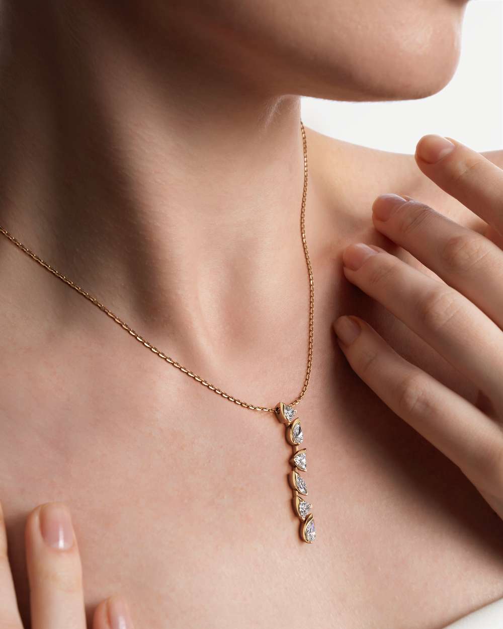 Vettaire Diamond Pendant