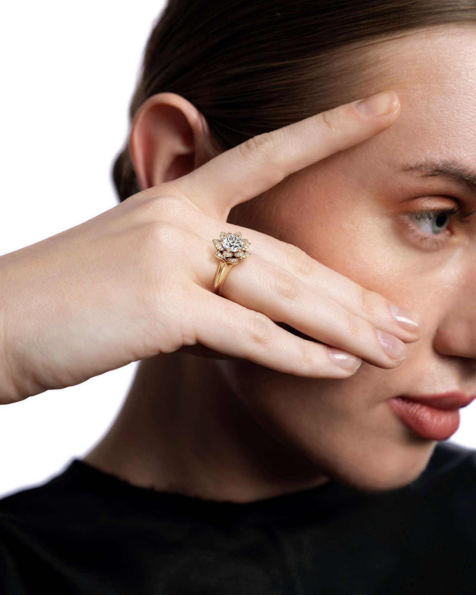 Velara Elaris Diamond Engagement Ring, With 1.50 ct Round Cut in 14K Yellow Gold (1.84 ctw)