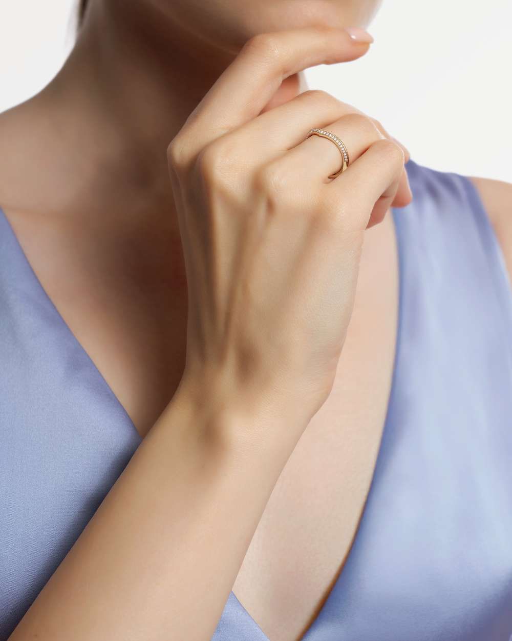 Vita Pavé Diamond Wedding Band