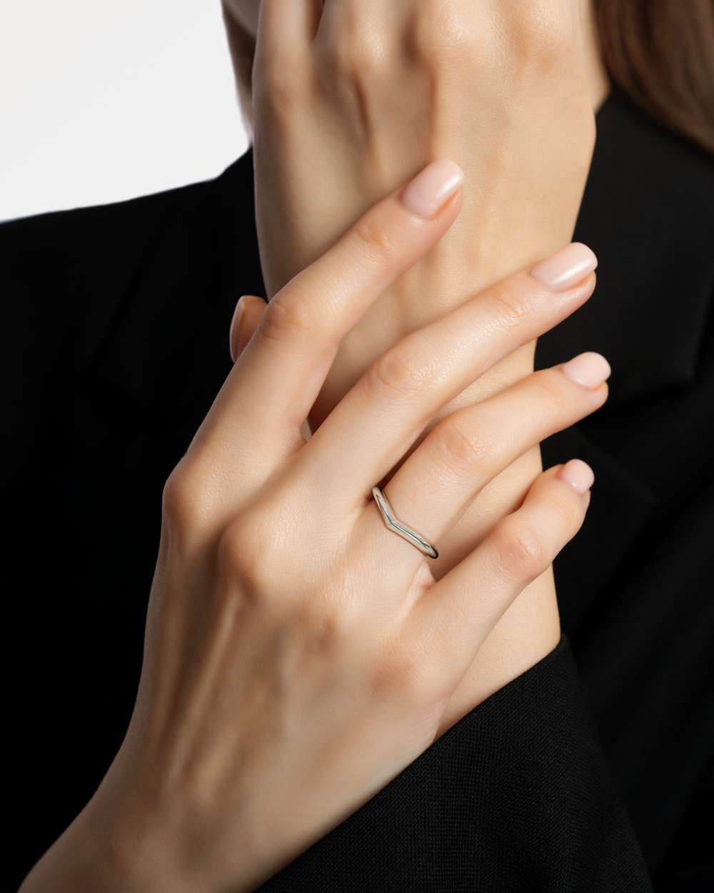 Vita Wedding Band