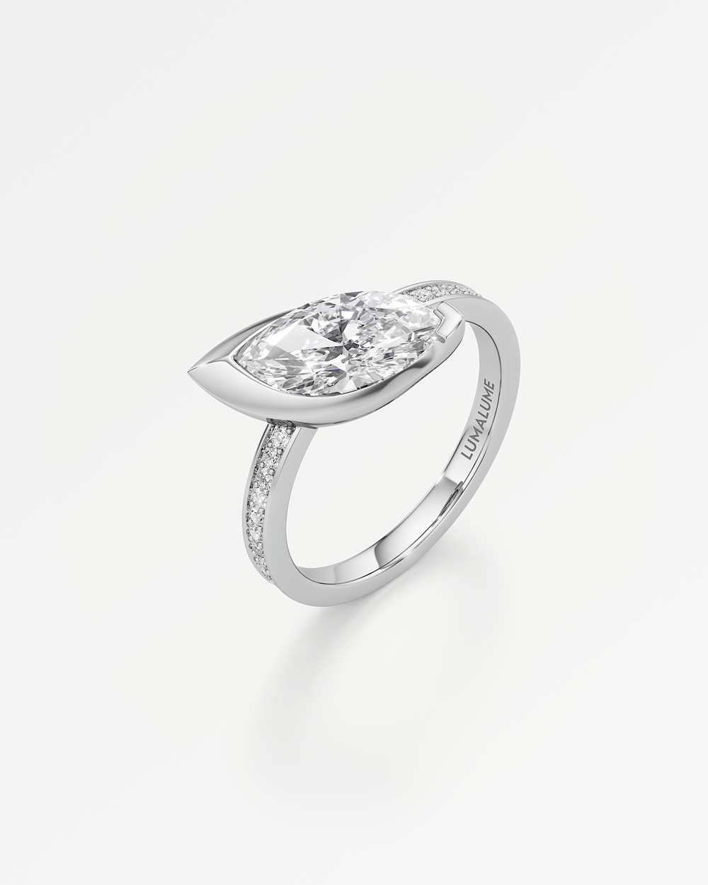 Apixa Pavé Diamond Ring