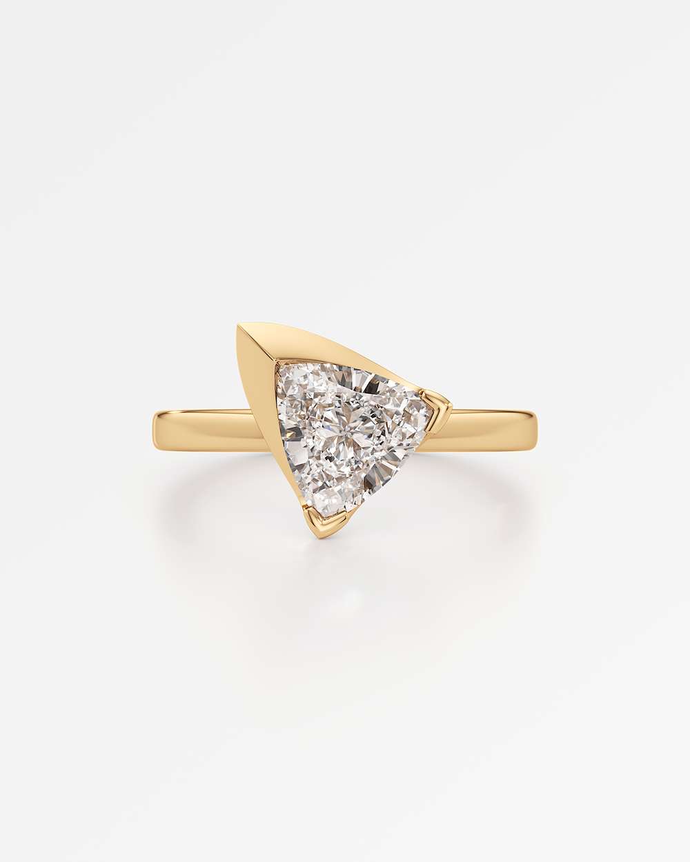 Apitris Diamond Ring