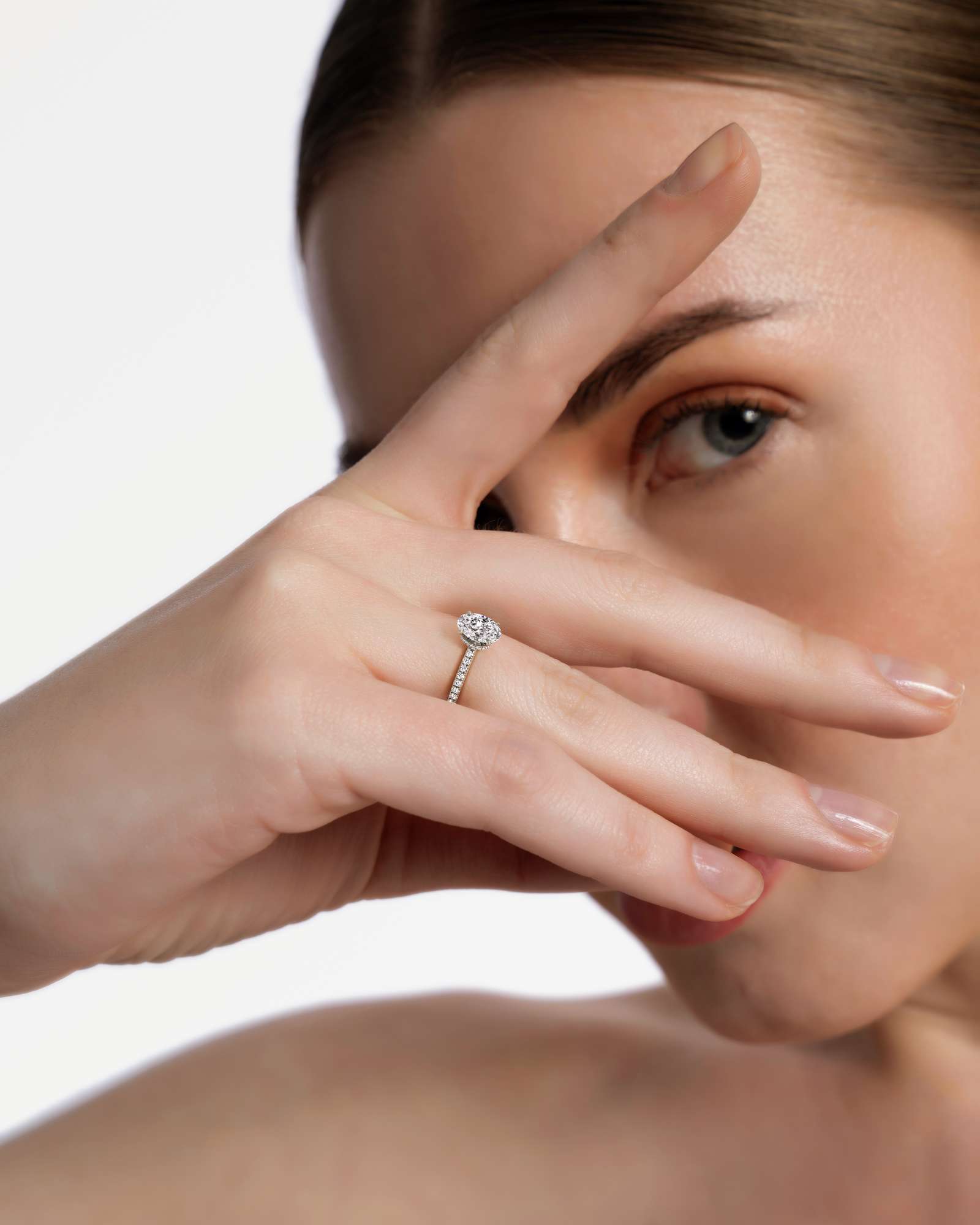 Verve Evelyn Diamond Engagement Ring, With 1.00 ct Oval Cut in 14K White Gold (1.33 ctw)