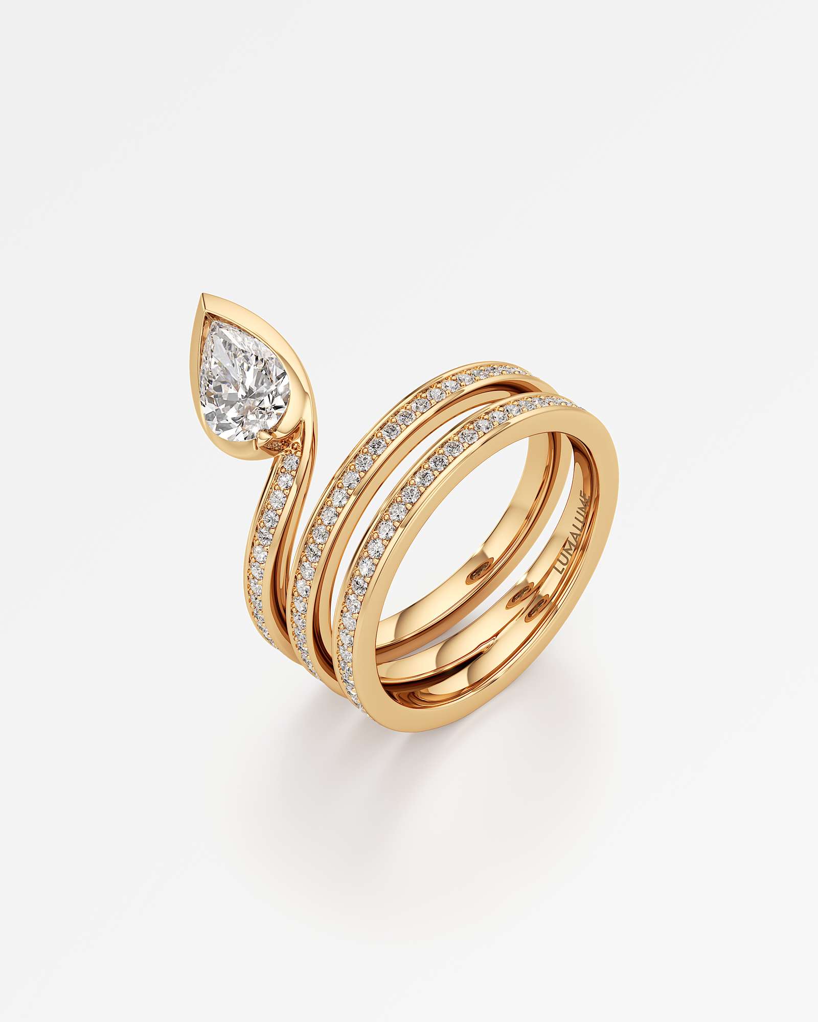 Serrelith Diamond Ring